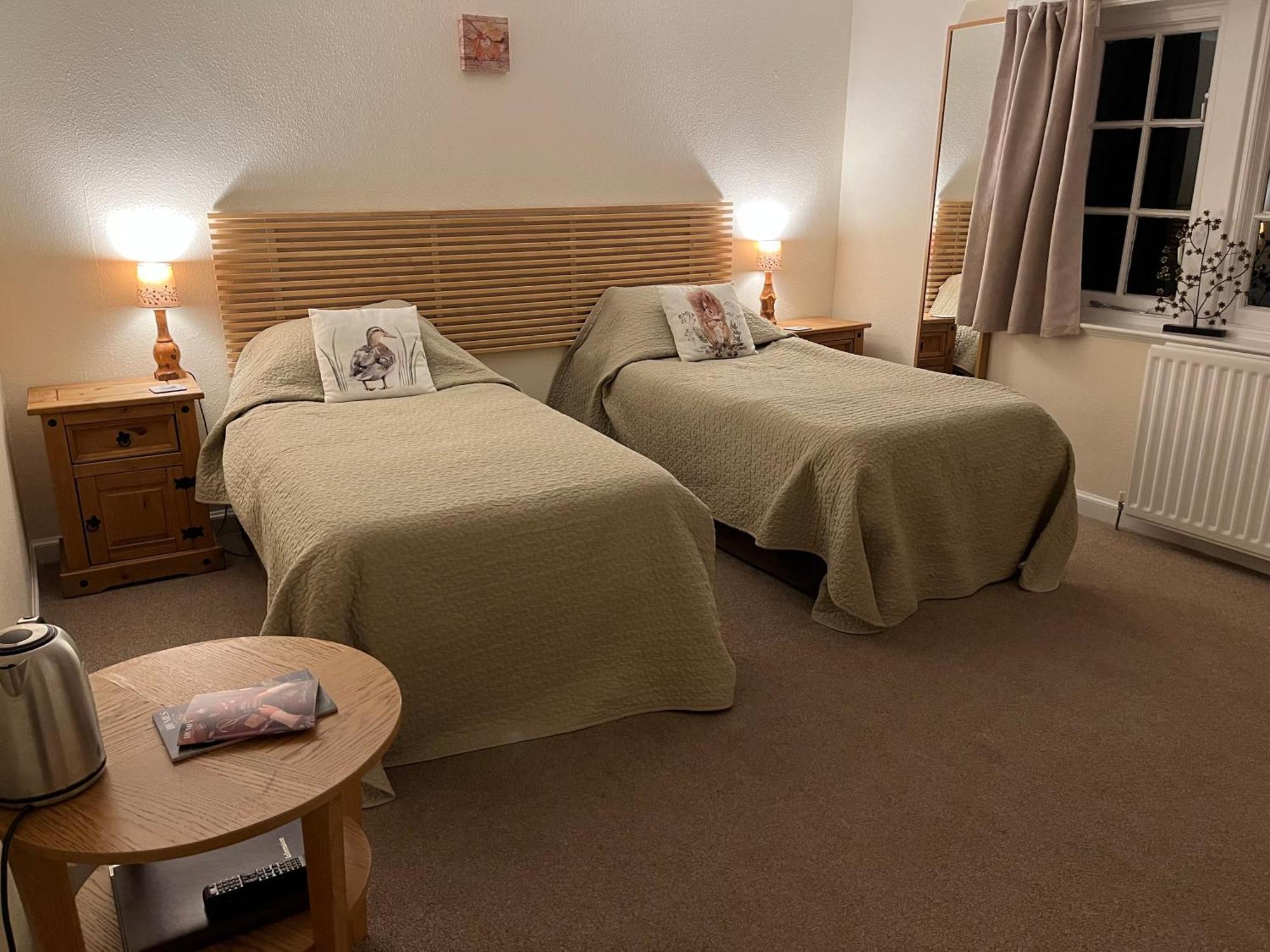 Ford Village Bed & Breakfast Ngoại thất bức ảnh